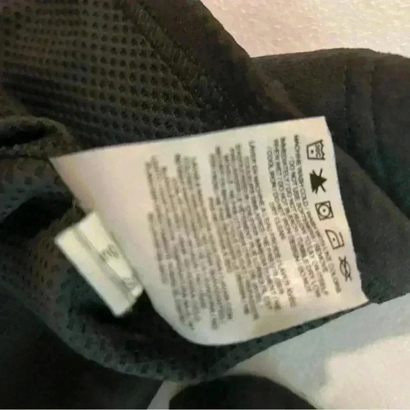 Nike Men’s Charlotte 49ers 1/4 Zip Pullover. Medium. Preowned. DriFit Training. - Picture 5 of 5